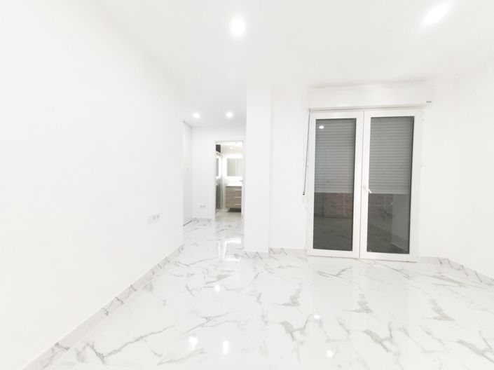 Image No.3-3 Bed Apartment for sale