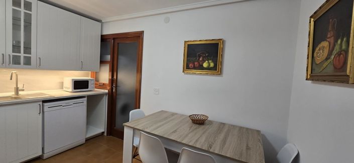 Image No.13-4 Bed Apartment for sale