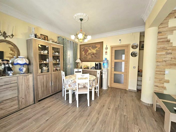 Image No.3-3 Bed Villa for sale