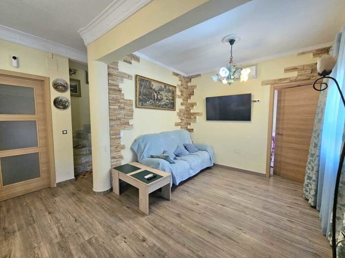 Image No.7-3 Bed Villa for sale