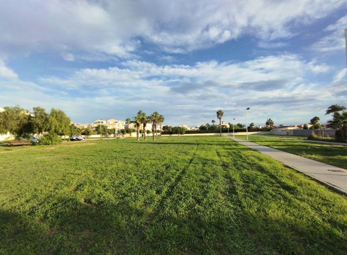 Image No.25-Villa de 6 chambres à vendre à Torrevieja