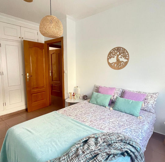 Image No.24-4 Bed House for sale