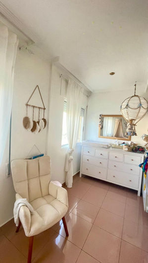 Image No.26-4 Bed House for sale