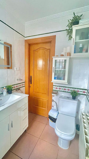 Image No.27-4 Bed House for sale