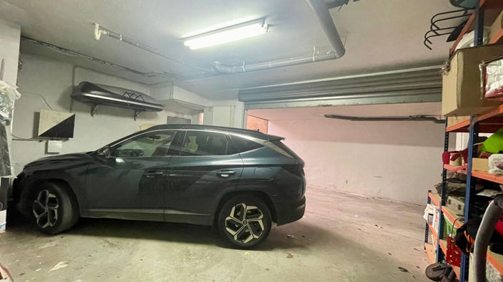 Image No.38-4 Bed House for sale