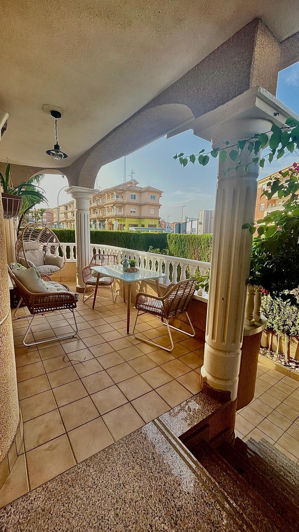 Image No.8-4 Bed House for sale