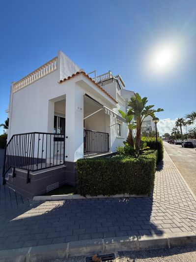 Image No.1-2 Bed Townhouse for sale