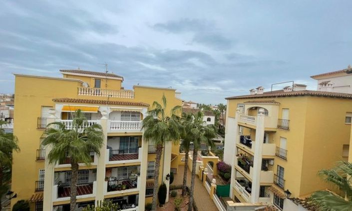 Image No.1-Appartement de 3 chambres à vendre à Torrevieja