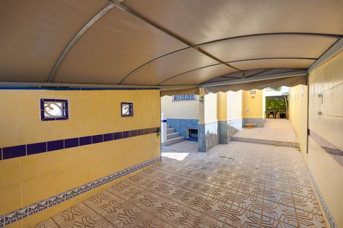 Image No.3-3 Bed Villa for sale