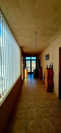 Image No.24-8 Bed House for sale