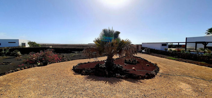 Image No.7-8 Bed House for sale