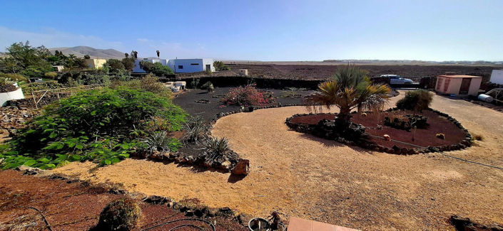 Image No.8-8 Bed House for sale