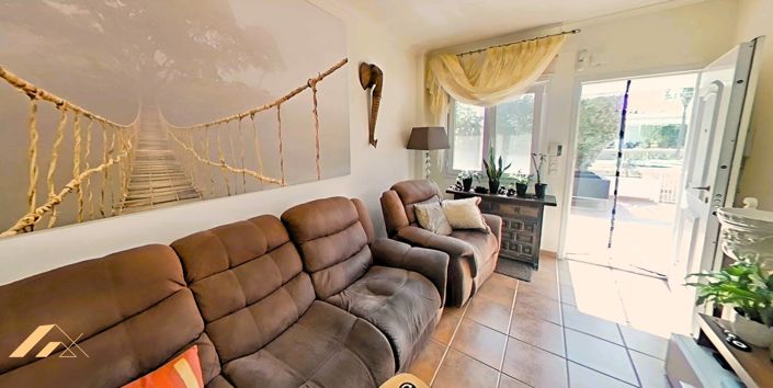 Image No.15-2 Bed Townhouse for sale