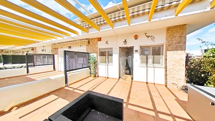 Image No.6-2 Bed Townhouse for sale