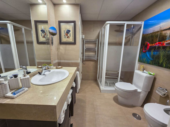 Image No.10-3 Bed Apartment for sale