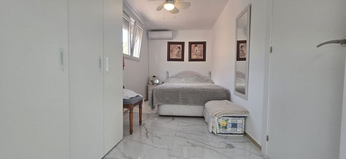 Image No.12-4 Bed House for sale