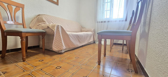 Image No.16-4 Bed House for sale