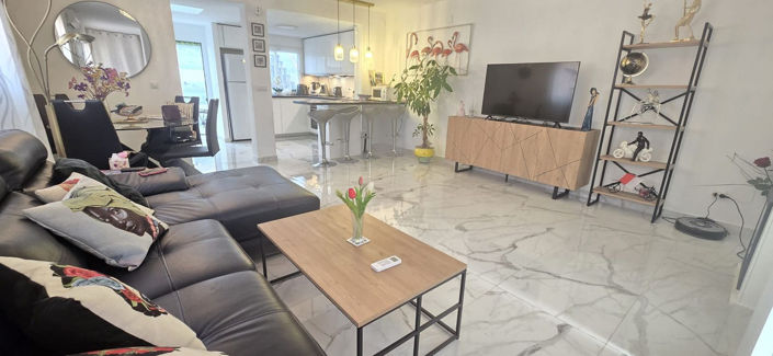 Image No.2-4 Bed House for sale