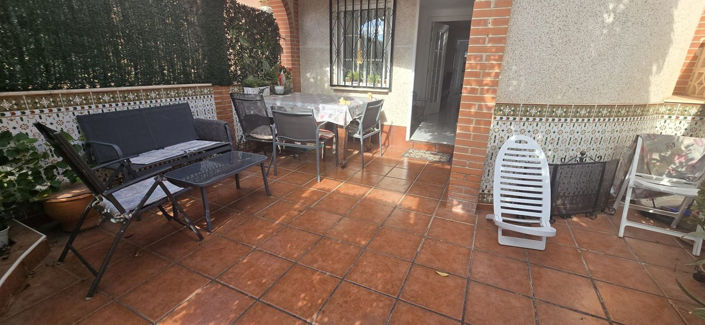 Image No.22-4 Bed House for sale