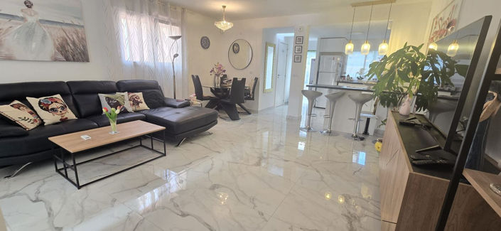 Image No.4-4 Bed House for sale