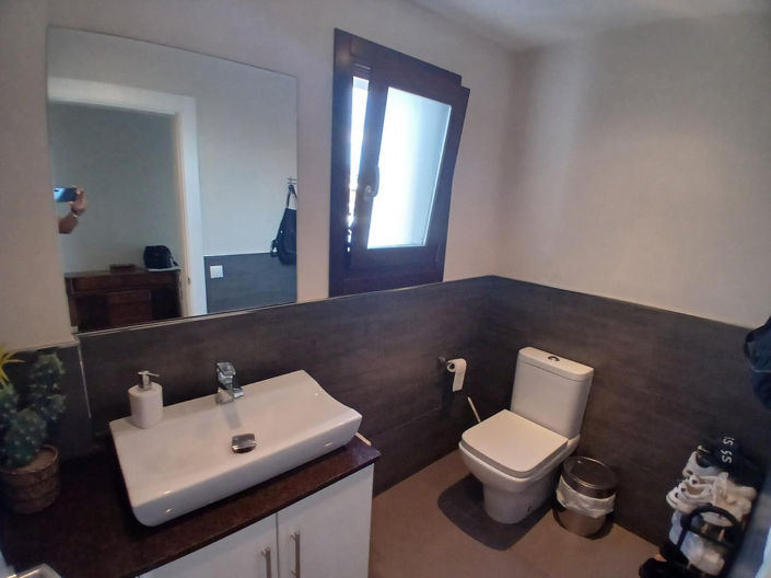 Image No.17-4 Bed House for sale