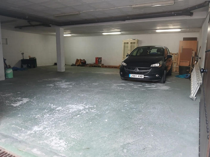 Image No.27-4 Bed House for sale