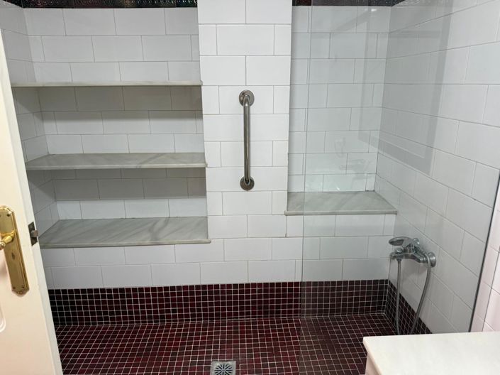 Image No.12-5 Bed Apartment for sale