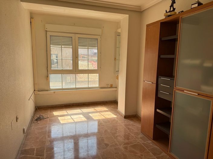 Image No.2-5 Bed Apartment for sale