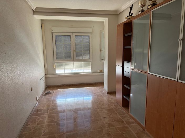 Image No.3-5 Bed Apartment for sale