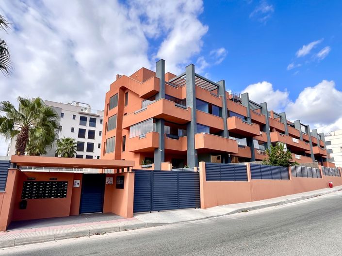 Image No.1-2 Bed Apartment for sale