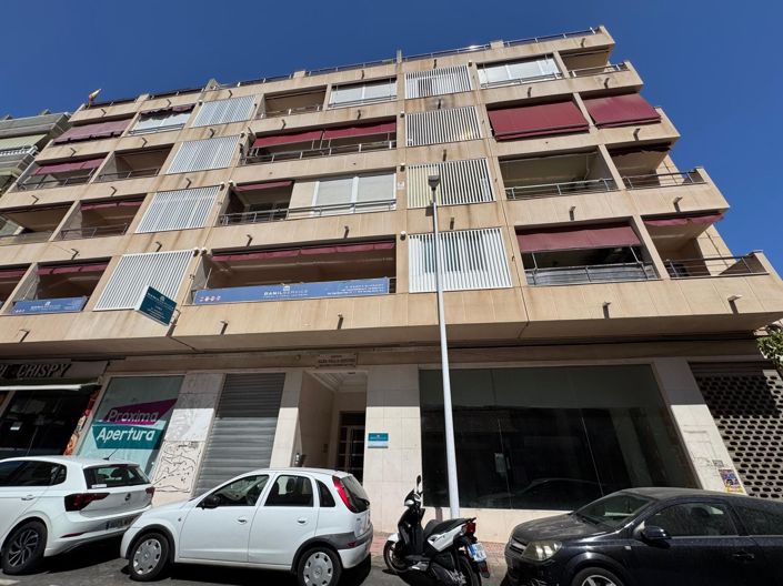 Image No.1-3 Bed Apartment for sale
