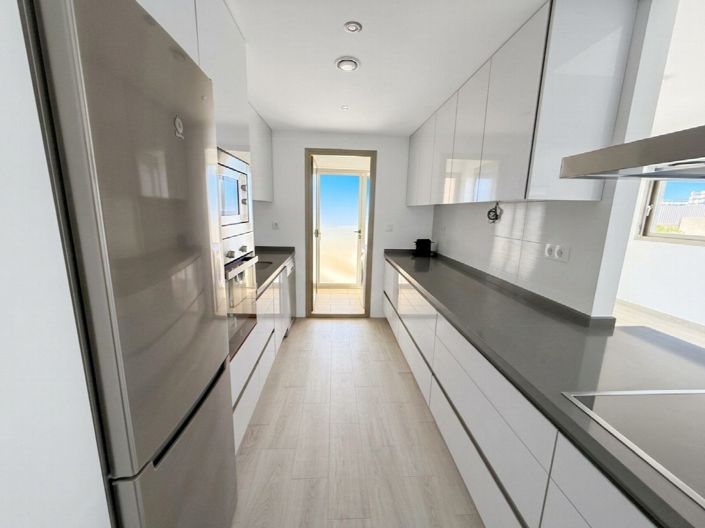 Image No.11-3 Bed Apartment for sale