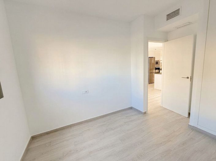 Image No.19-3 Bed Apartment for sale
