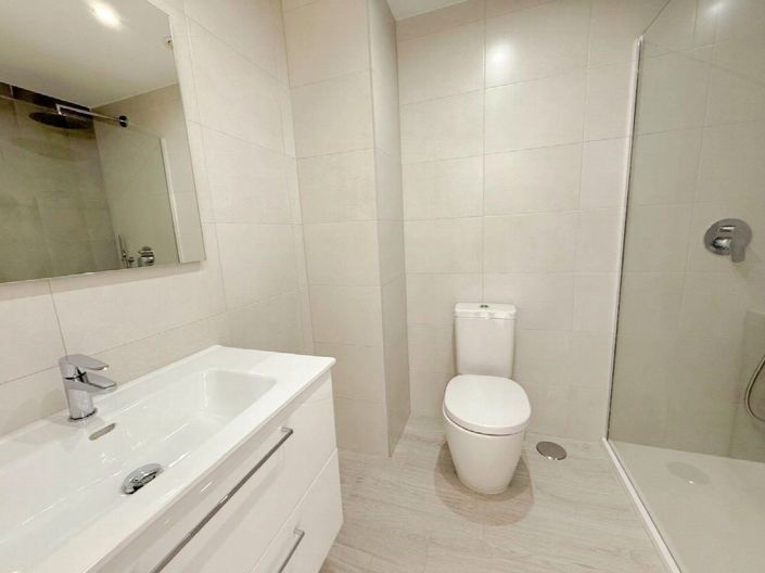 Image No.29-3 Bed Apartment for sale