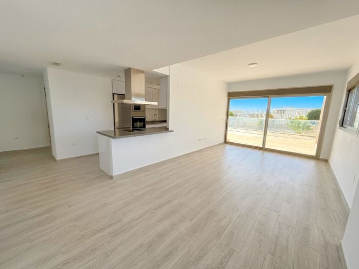 Image No.31-3 Bed Apartment for sale