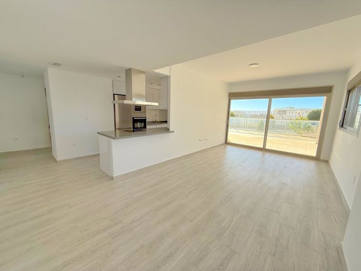 Image No.31-3 Bed Apartment for sale