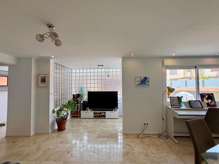 Image No.24-5 Bed Villa for sale