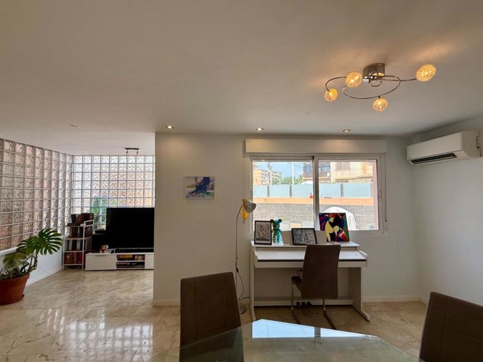 Image No.27-5 Bed Villa for sale