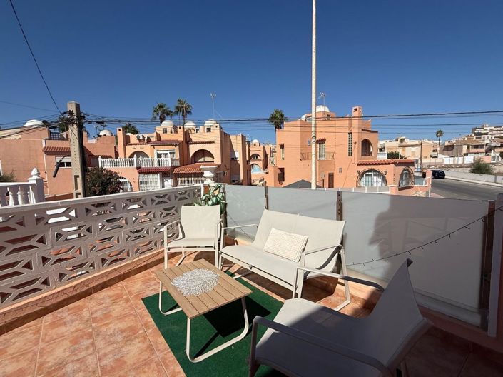 Image No.49-5 Bed Villa for sale