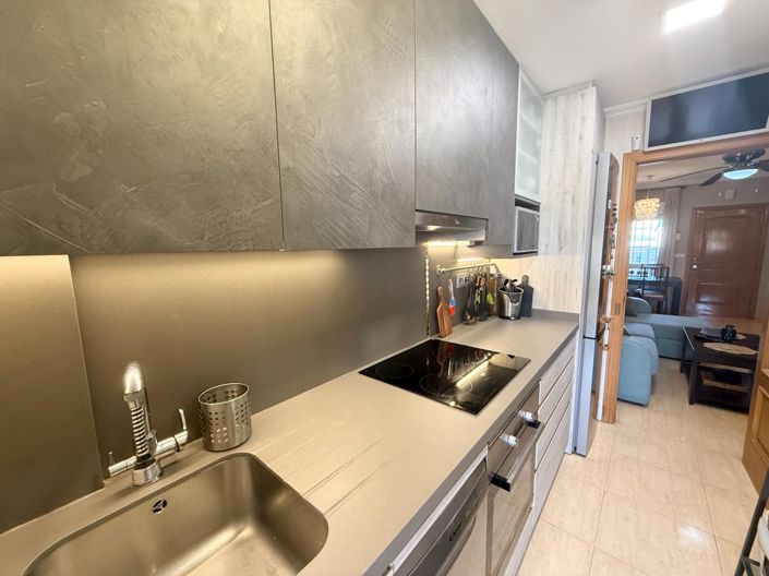 Image No.11-3 Bed House for sale