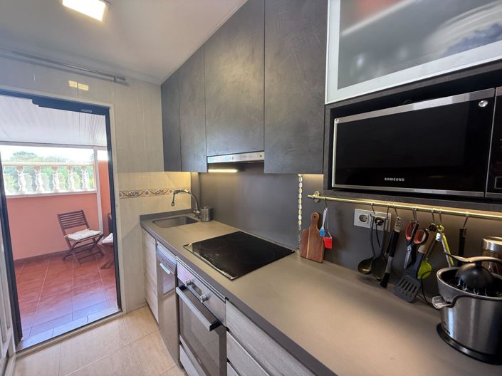 Image No.12-3 Bed House for sale