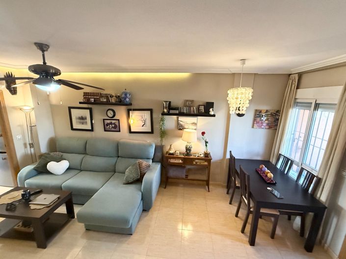 Image No.8-3 Bed House for sale