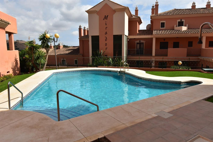 Image No.1-Appartement de 2 chambres à vendre à Elviria