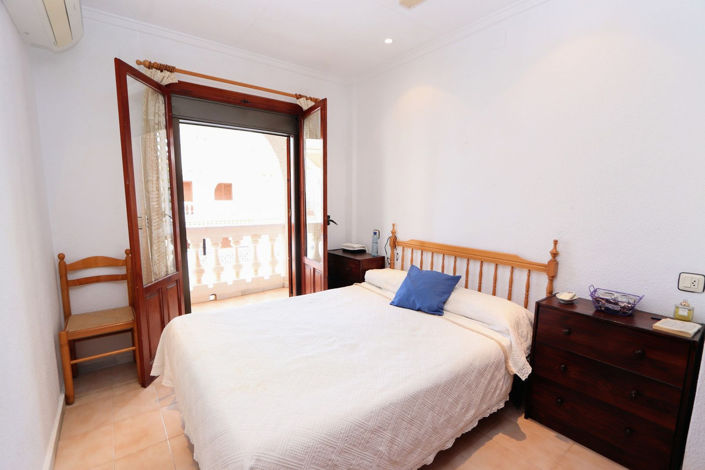 Image No.14-3 Bed Townhouse for sale