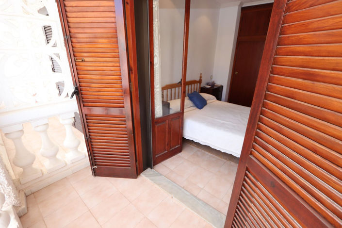 Image No.15-3 Bed House for sale