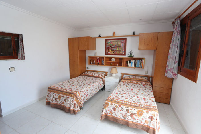 Image No.22-3 Bed Townhouse for sale