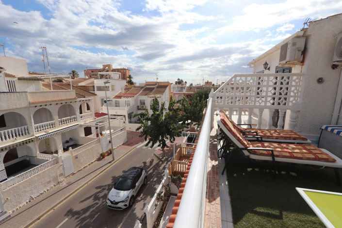 Image No.25-3 Bed Townhouse for sale