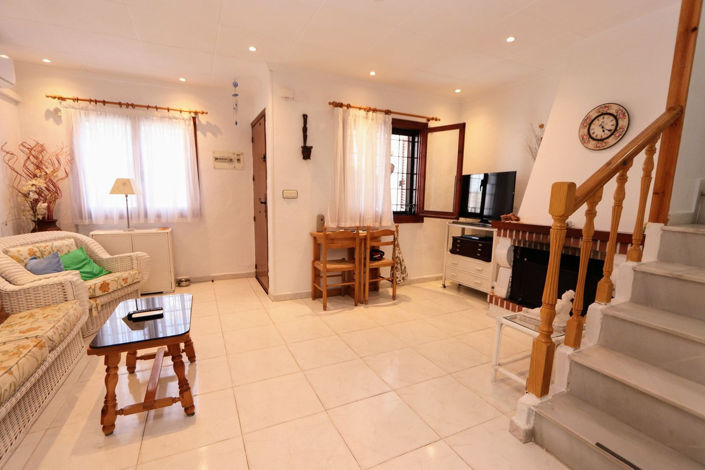 Image No.6-3 Bed House for sale