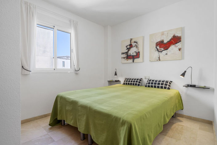 Image No.17-4 Bed Apartment for sale