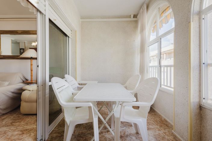 Image No.25-2 Bed Apartment for sale